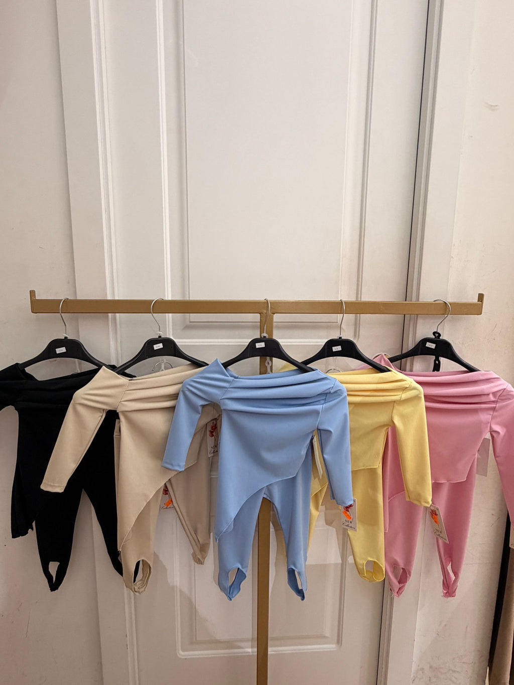 Coordinato slim con ghette neonata
