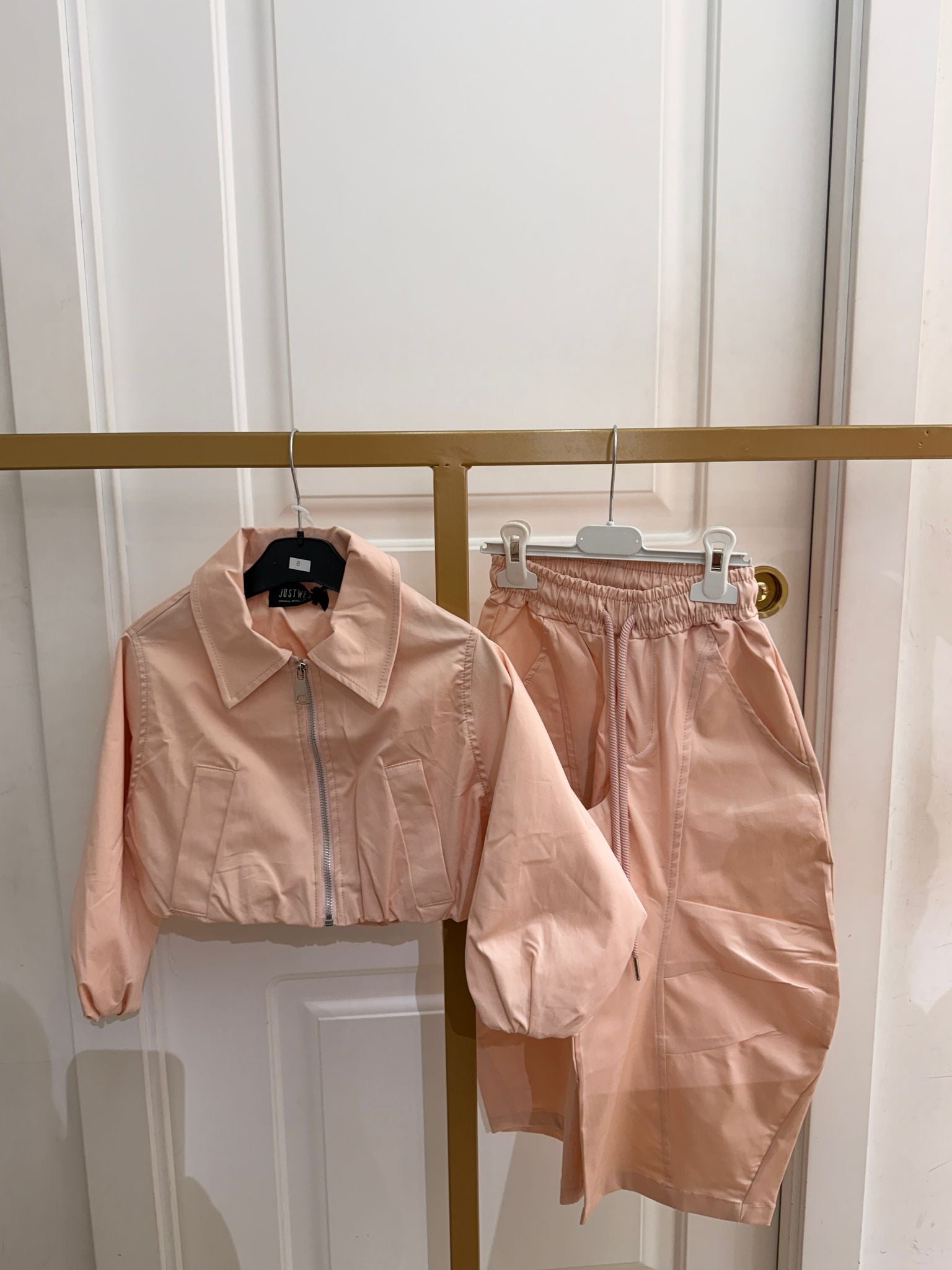 Coordinato Just west